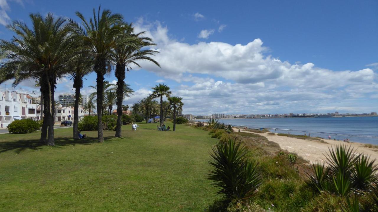 Apartment With Side Seaview 60 Meters From Sea Torrevieja Exteriör bild