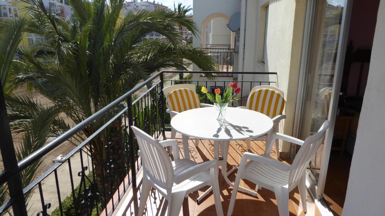 Apartment With Side Seaview 60 Meters From Sea Torrevieja Exteriör bild