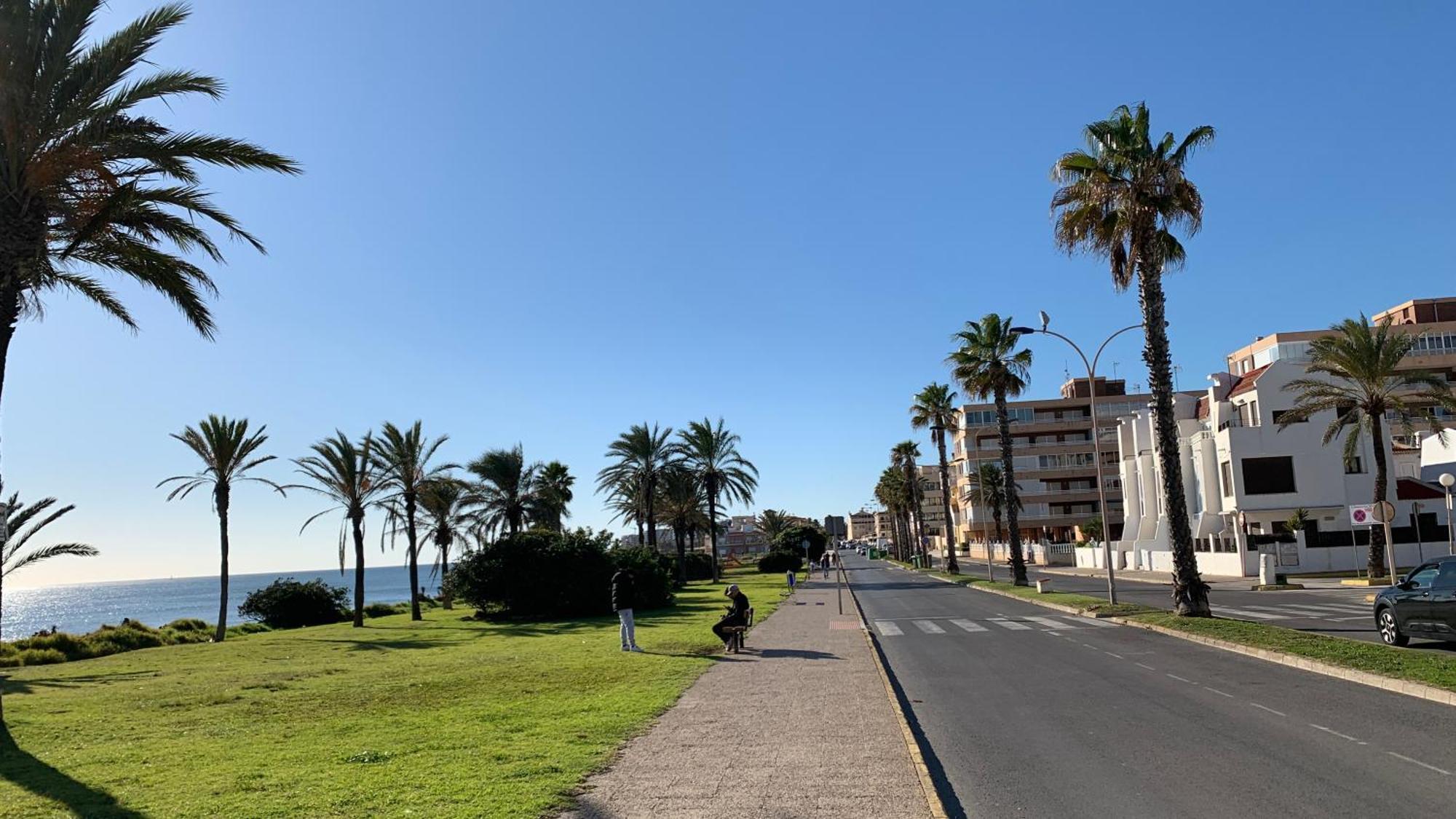 Apartment With Side Seaview 60 Meters From Sea Torrevieja Exteriör bild